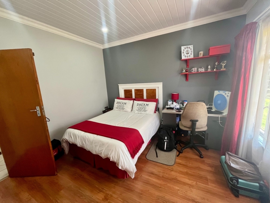 3 Bedroom Property for Sale in Flamwood North West